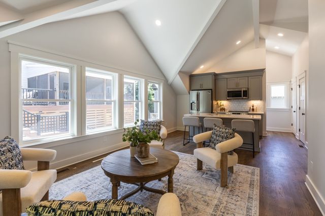 1102 Caldwell Avenue, Nashville, TN 37204