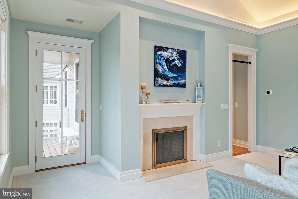 Image 42 of property listing at 906 CREEK DR, Annapolis, MD 21403