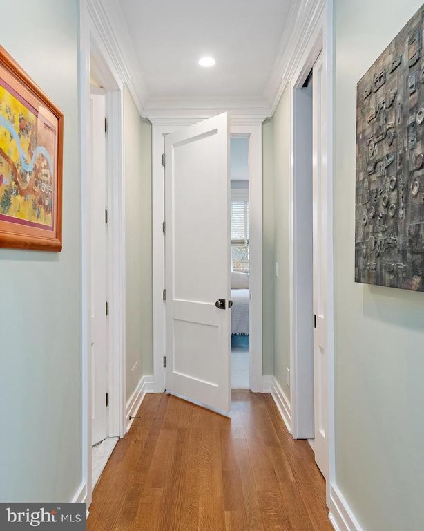 Image 52 of property listing at 906 CREEK DR, Annapolis, MD 21403