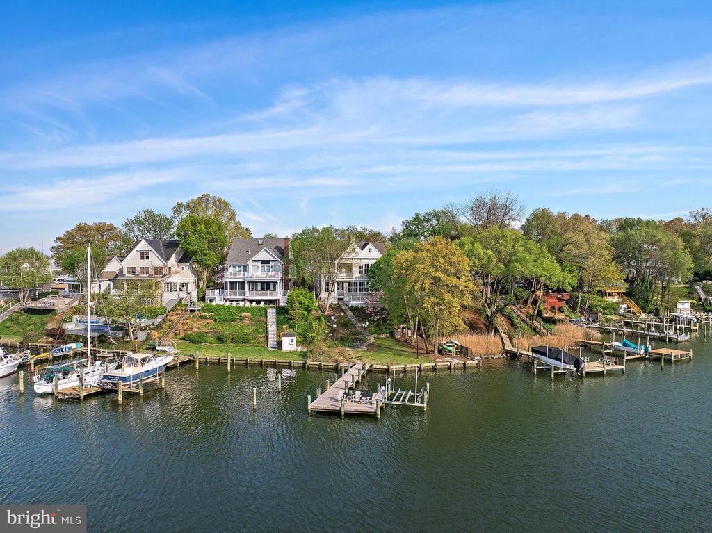 Image 77 of property listing at 906 CREEK DR, Annapolis, MD 21403