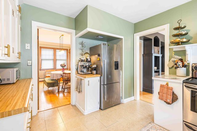 1322 3rd Street N, Fargo, ND 58102