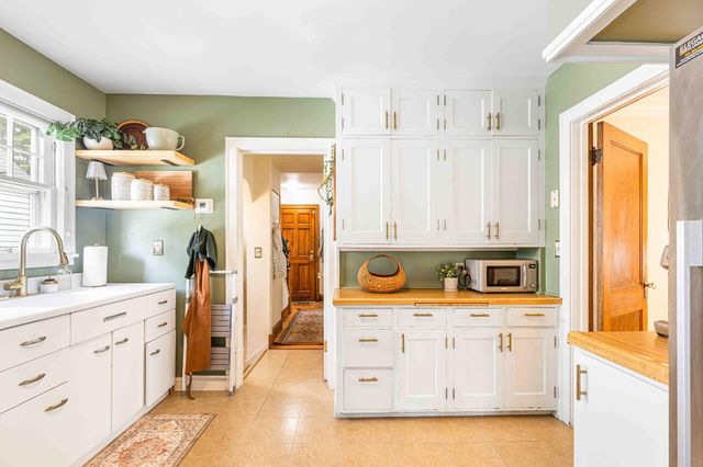 1322 3rd Street N, Fargo, ND 58102