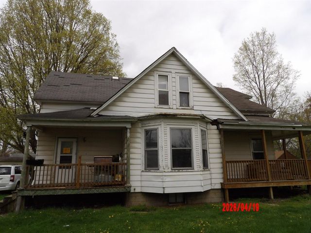 610 Pine Street, Three Rivers, MI 49093