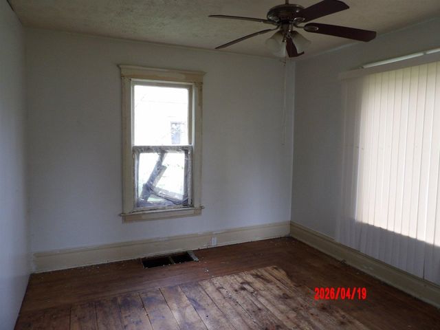 610 Pine Street, Three Rivers, MI 49093