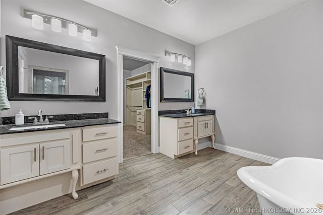 8220 N 154th Avenue E, Owasso, OK 74055
