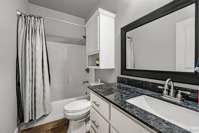 8220 N 154th Avenue E, Owasso, OK 74055