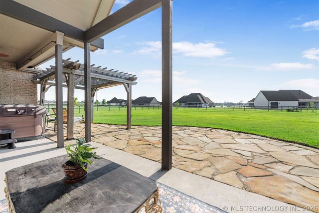8220 N 154th Avenue E, Owasso, OK 74055