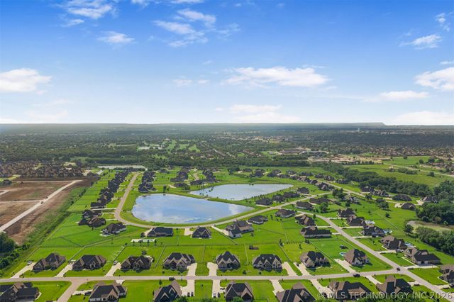8220 N 154th Avenue E, Owasso, OK 74055