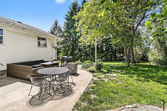 9010 73rd Street, South Haven, MI 49090
