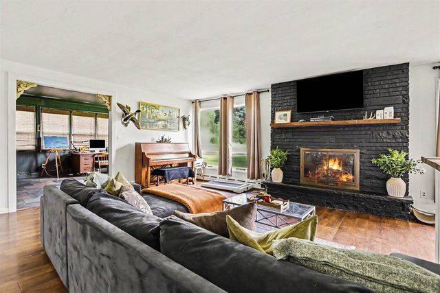 9010 73rd Street, South Haven, MI 49090