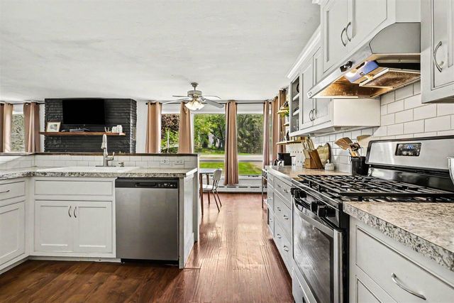9010 73rd Street, South Haven, MI 49090