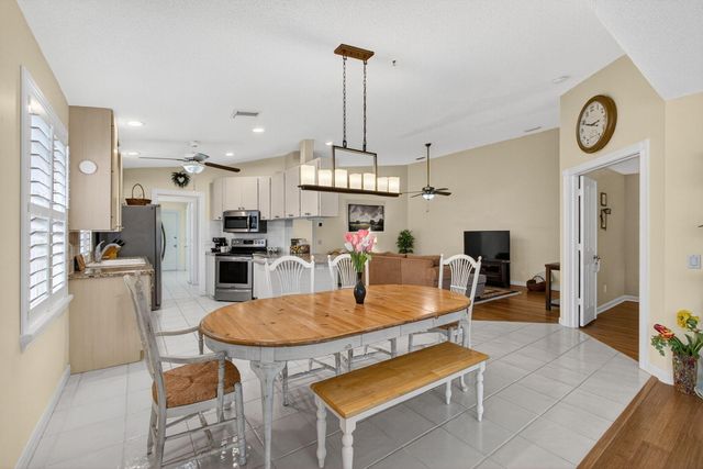 8323 Old Forest Road, Palm Beach Gardens, FL 33410