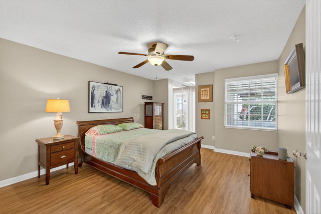 8323 Old Forest Road, Palm Beach Gardens, FL 33410