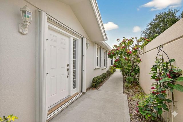 8323 Old Forest Road, Palm Beach Gardens, FL 33410