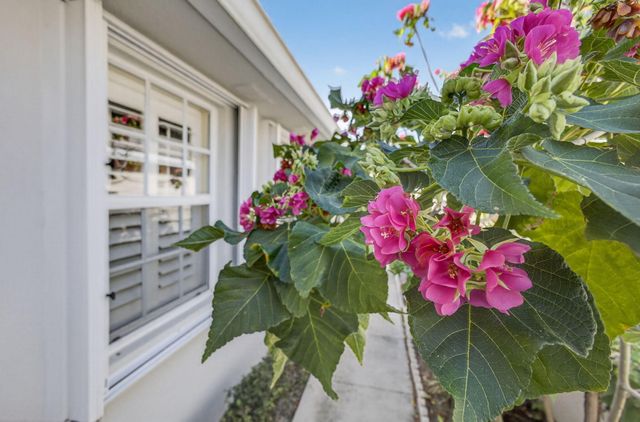 8323 Old Forest Road, Palm Beach Gardens, FL 33410