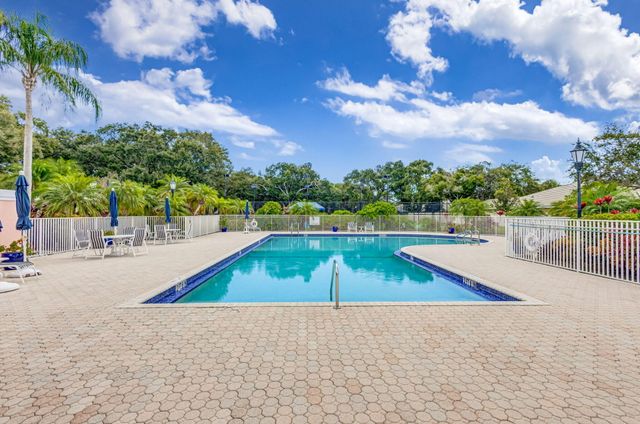 8323 Old Forest Road, Palm Beach Gardens, FL 33410