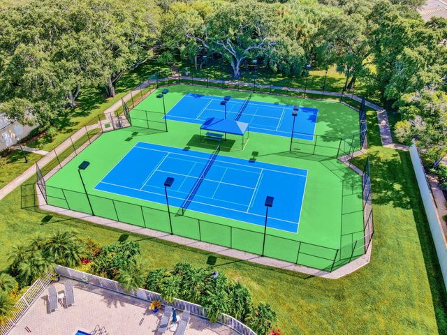 8323 Old Forest Road, Palm Beach Gardens, FL 33410