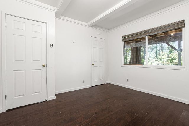 5980 Pony Express Trl, Pollock Pines, CA 95726