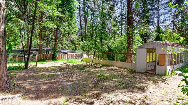 5980 Pony Express Trl, Pollock Pines, CA 95726