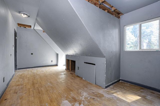 5980 Pony Express Trl, Pollock Pines, CA 95726