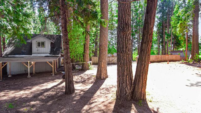 5980 Pony Express Trl, Pollock Pines, CA 95726