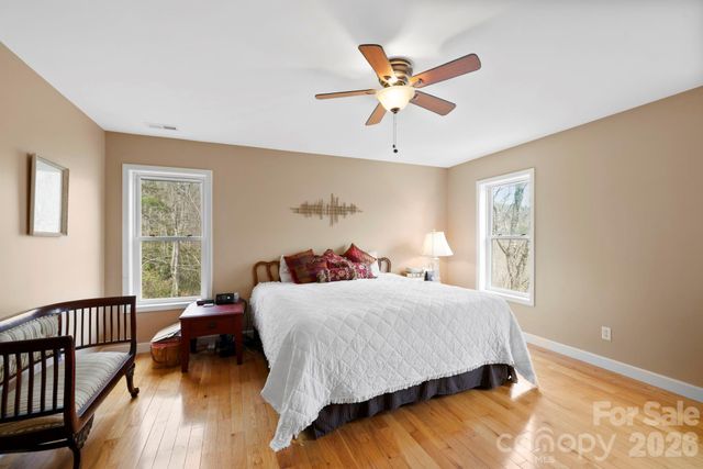 11 Starlight Drive, Black Mountain, NC 28711