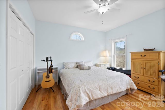11 Starlight Drive, Black Mountain, NC 28711
