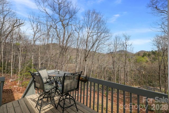 11 Starlight Drive, Black Mountain, NC 28711