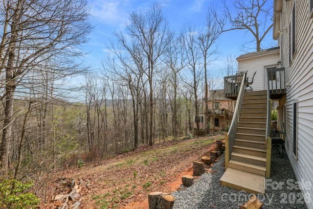11 Starlight Drive, Black Mountain, NC 28711
