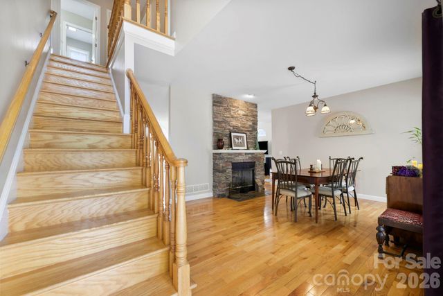 11 Starlight Drive, Black Mountain, NC 28711