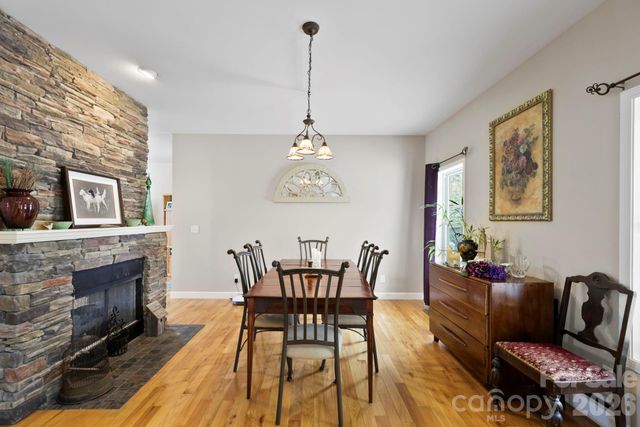11 Starlight Drive, Black Mountain, NC 28711