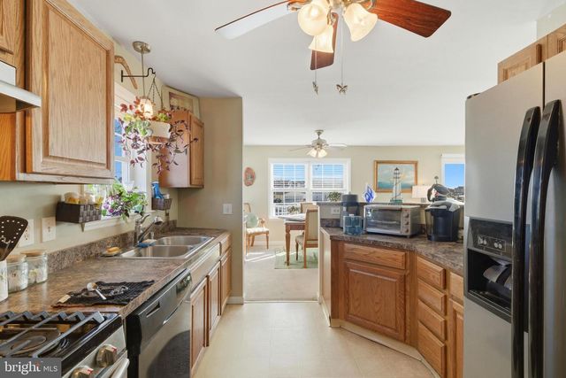 154 N SPINNAKER DR, Little Egg Harbor Twp, NJ 08087