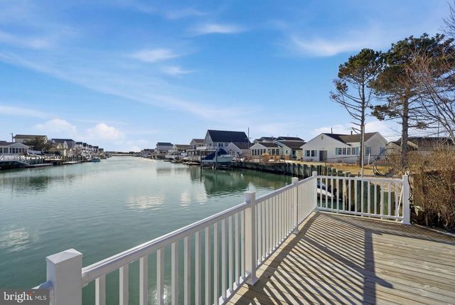 154 N SPINNAKER DR, Little Egg Harbor Twp, NJ 08087