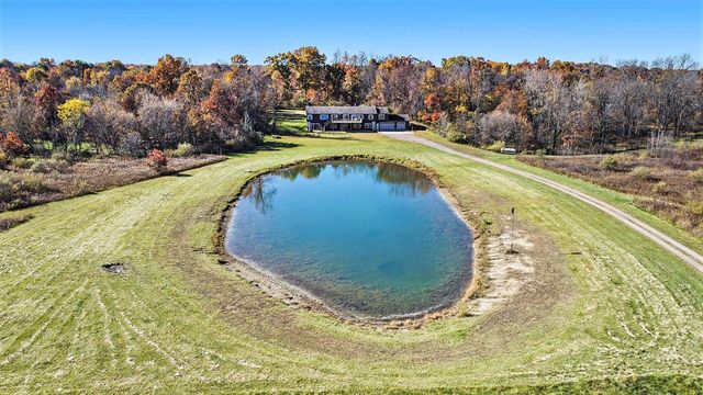 2479A Oakley Road, Stockbridge, MI 49285