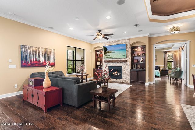 200 FLORES Way, St. Johns, FL 32259