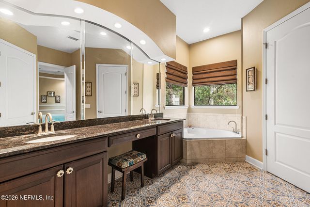 200 FLORES Way, St. Johns, FL 32259