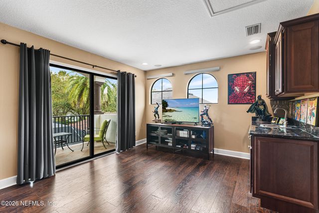 200 FLORES Way, St. Johns, FL 32259