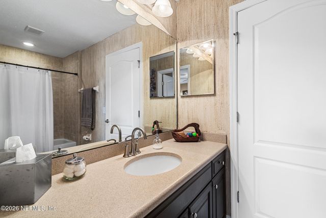 200 FLORES Way, St. Johns, FL 32259