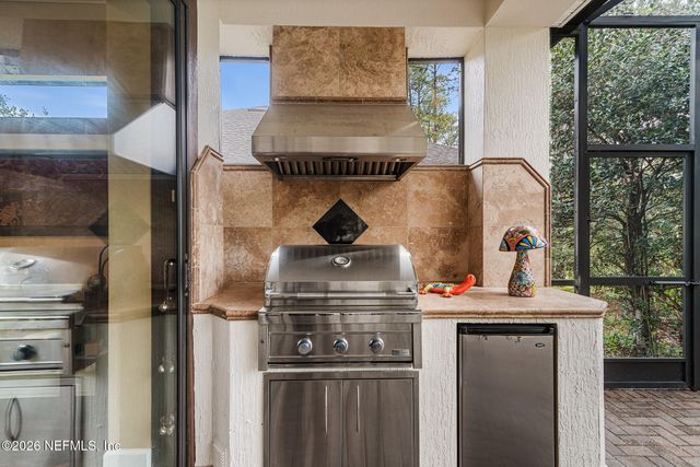 200 FLORES Way, St. Johns, FL 32259