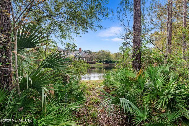 200 FLORES Way, St. Johns, FL 32259