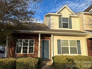 11142 Derryrush Drive, Charlotte, NC 28213