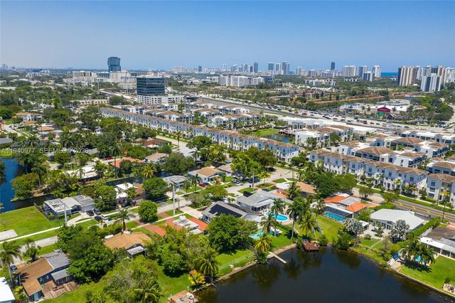 2560 NE 199th Street, Miami, FL 33180