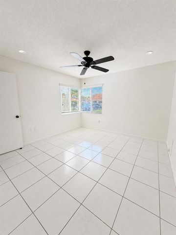 6356 Pointe Pleasant Circle G, Delray Beach, FL 33484