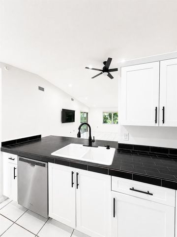 6356 Pointe Pleasant Circle G, Delray Beach, FL 33484