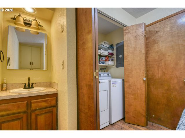 1107 Sw 23RD St, Pendleton, OR 97801