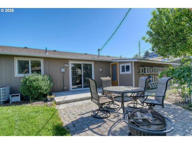 1107 Sw 23RD St, Pendleton, OR 97801