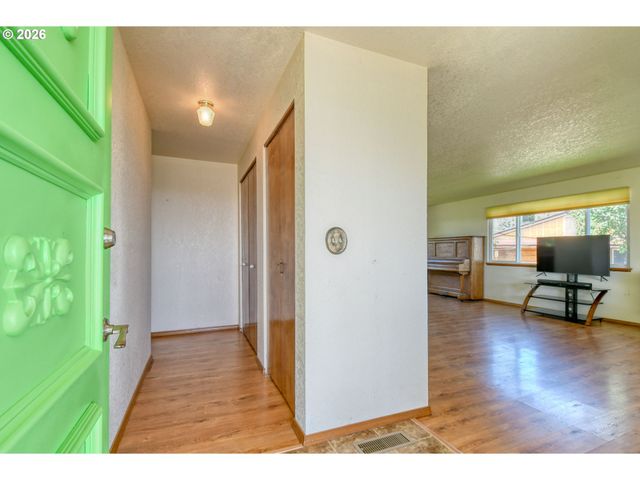 1107 Sw 23RD St, Pendleton, OR 97801