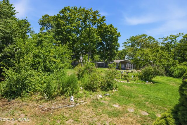 674 E Bay Avenue, Barnegat, NJ 08005