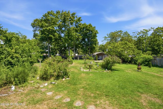 674 E Bay Avenue, Barnegat, NJ 08005