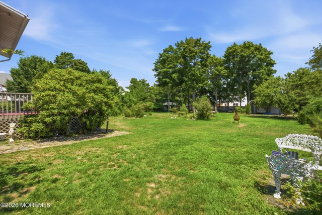 674 E Bay Avenue, Barnegat, NJ 08005